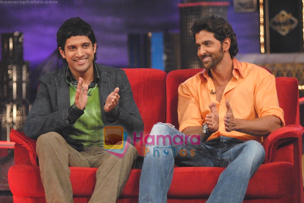 Farhan Akhtar & celeb guest Hrithik Roshan on the sets of NDTV Imagine's Oye its Friday