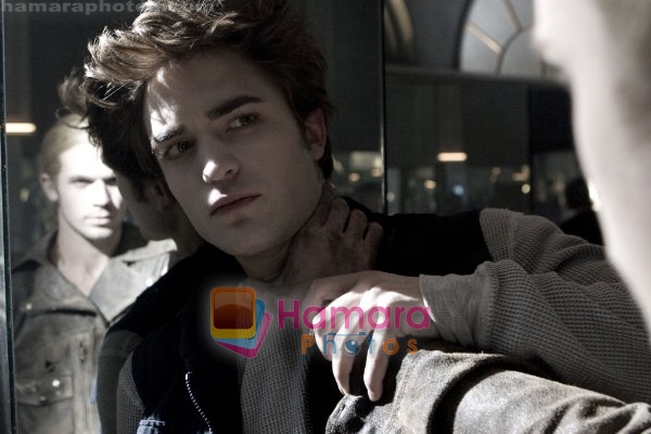 Robert Pattinson, Cam Gigandet in still from the movie Twilight
