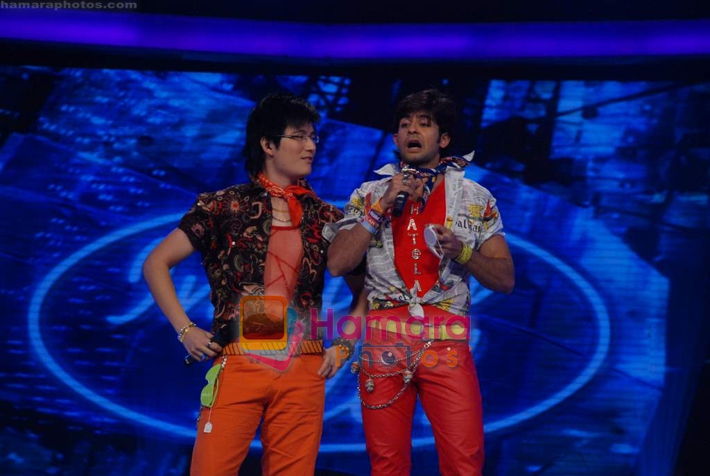 Hussain, Meiyang Chang on the sets of Indian Idol 4 in RK Studios on 13th December 2008 