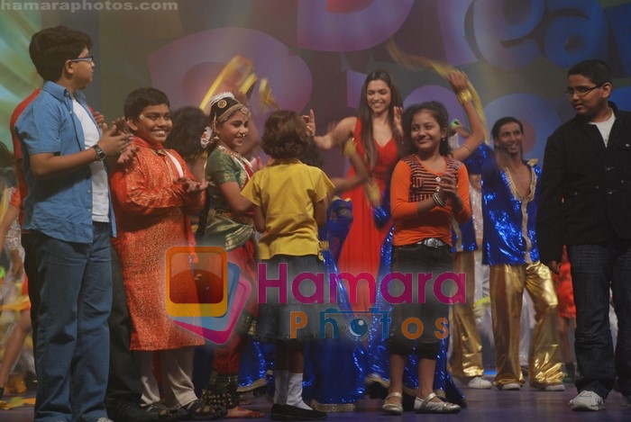 Deepika Padukone at Pogo amazing kids awards in Vrundavan Studio, Malad, Mumbai on 13th December 2008 