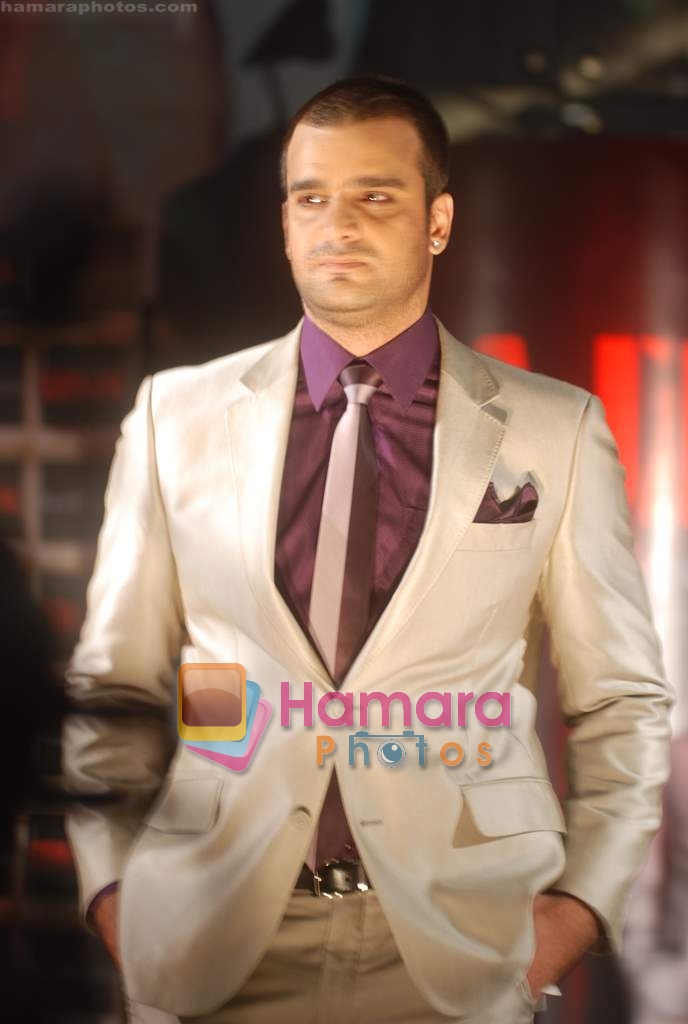 at the launch of the Van Heusen's Ghajini collection in PVR Mall on 16th December 2008 