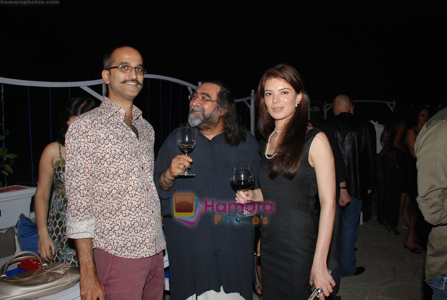 Rohan Sippy, Prahlad Kakkar & Urvashi Sharma at Il Terrazzo bash in Mumbai on 18th December 2008