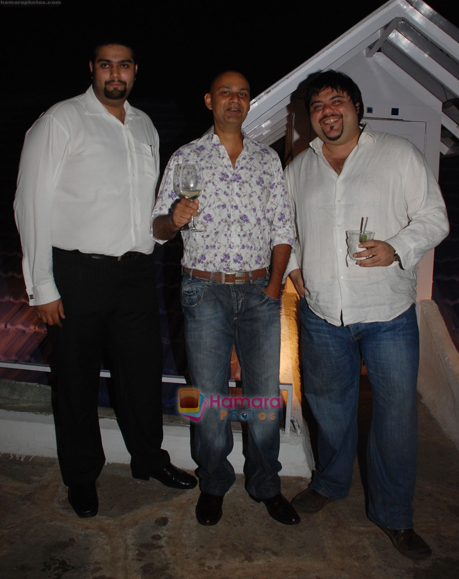 Rizwan Amlani, Rajeev Samant & Riyaaz Amlani at Il Terrazzo bash in Mumbai on 18th December 2008