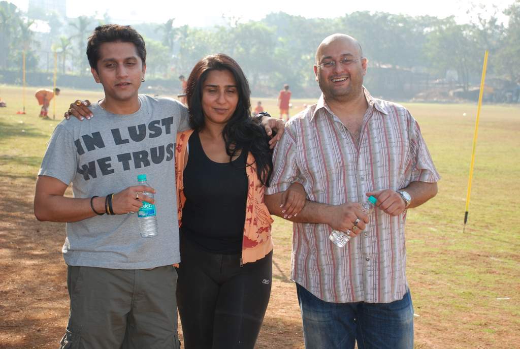 Mohit Suri, Raju Singh and wife Sherley Singh at the event to promote football training at Jamnabhai  grounds in juhu on 29th December 2008 