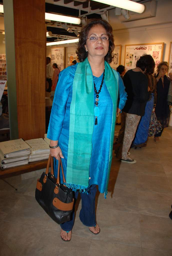 devika bhojwani at the launch of Mario Miranda exhibition in Cymroza Art Gallery on 7th Jan 2009