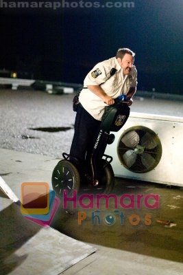 Kevin James in still from the movie Paul Blart - Mall Cop 