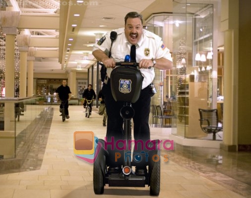Kevin James in still from the movie Paul Blart - Mall Cop 