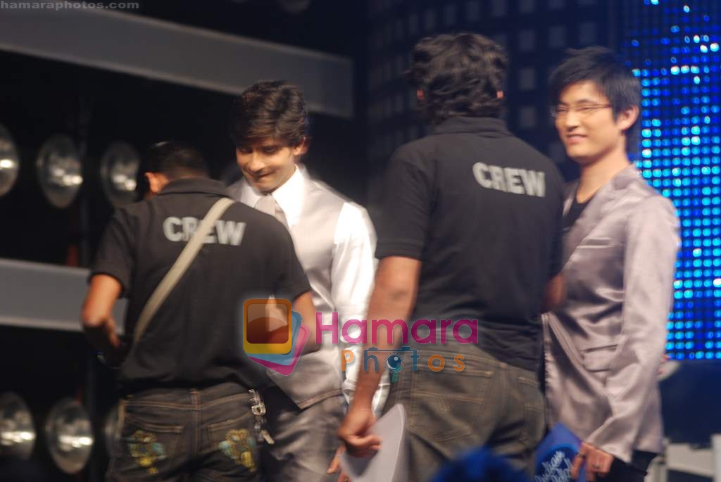 Hussain on the sets of Indian Idol 4 in R K Studios on 10th Jan 2009 