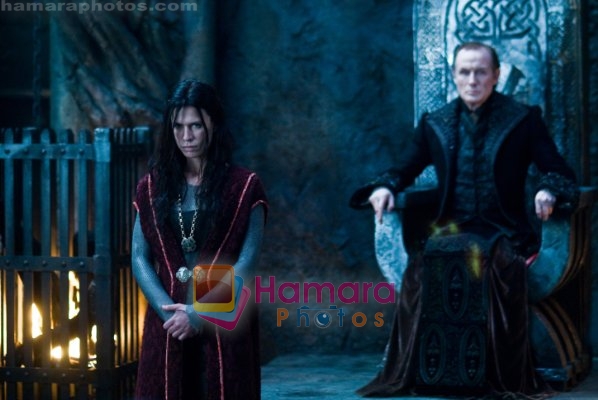 Rhona Mitra, Bill Nighy in still from the movie Underworld - Rise of the Lycans 
