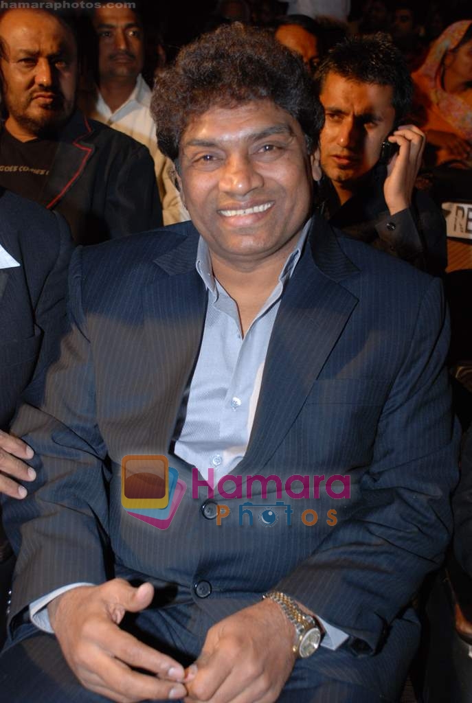 Johnny Lever at Shaurya Awards in Shanmukhanand Hall on 17th Jan 2009 