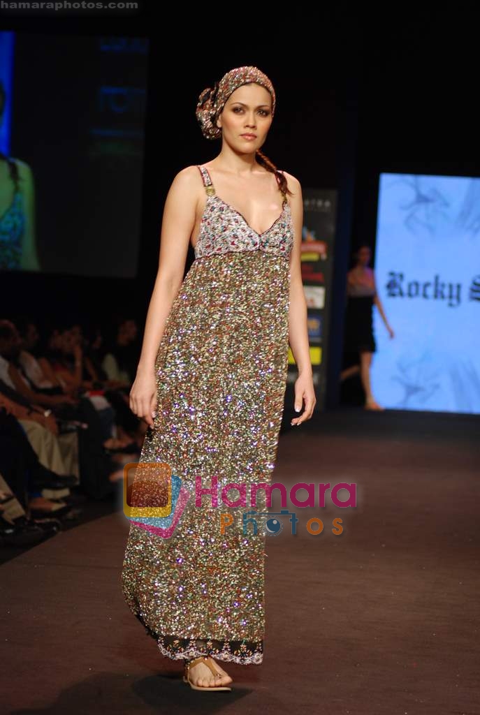 Model walk the ramp for Rocky S at Gitanjali Luxury and Lifestyle Fest Final Day on 22nd Jan 2009 
