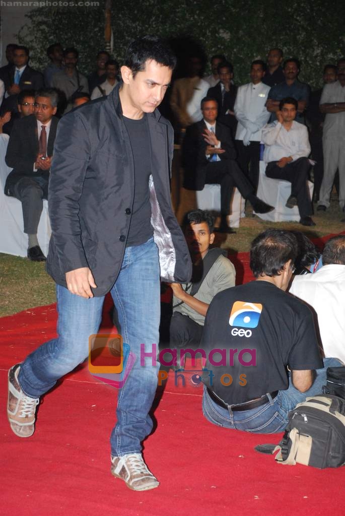 Aamir Khan at CNBC Business Awards in Taj Land's End on 23rd Jan 2009 