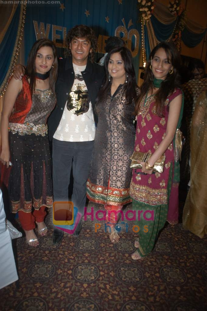Aadesh Shrivastav, Richa Sharma, Shweta Pandit at Pandit Jasraj's 80th bday in The Club on 28th Jan 2009 
