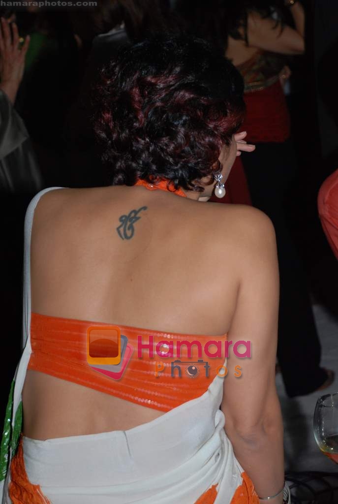 Mandira Bedi at Nisha Jamwal's Independence theme bash in association with Carlsberg in Olive on 28th Jan 2009 