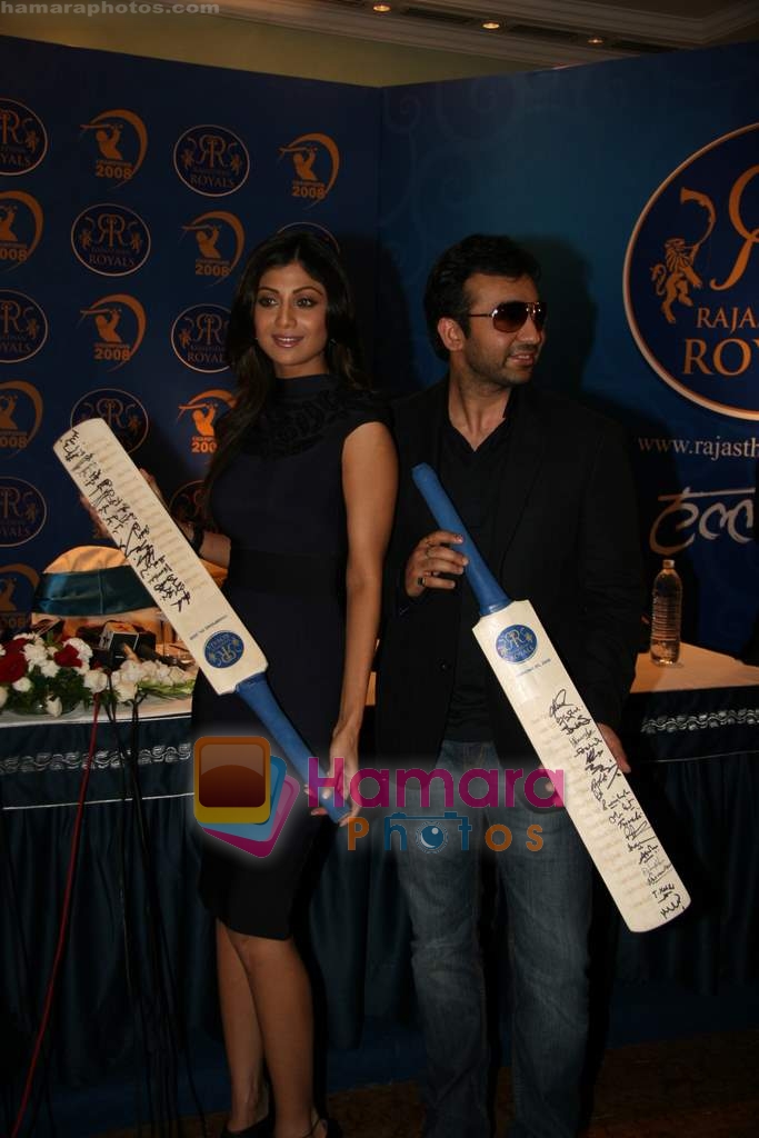 Shilpa Shetty and her business partner Raj Kundra at a meet with the champions of IPL team the Rajasthan Royals in Mumbai on 3rd Feb 2009 