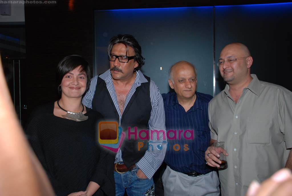 Pooja Bhatt, Jackie Shroff, Mukesh Bhatt at the Success party of Raaz - The Mystery Continues on 6th Feb 2009 