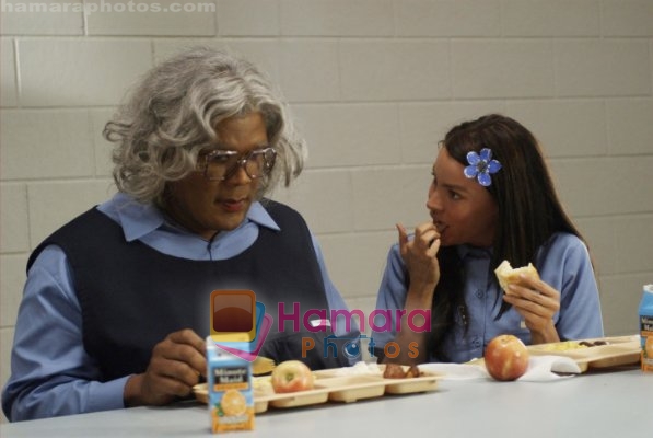 Sof�a Vergara, Tyler Perry in still from the movie Madea Goes to Jail