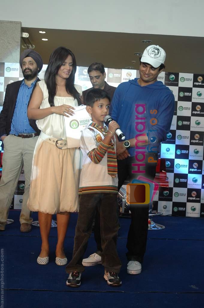 Madhavan, Neetu Chandra at World Gaming day event hosted by Zapak on 12th Feb 2009 