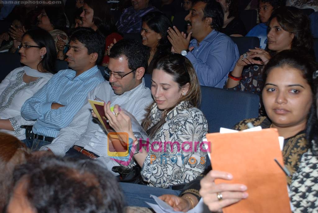 Karisma Kapoor with husband at ST Andrews Auditorium in Bandra on 27th Feb 2009 