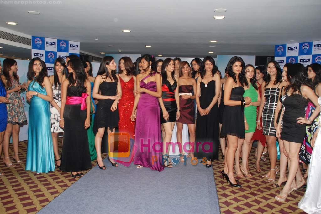 Femina Miss India regional round contestants in Sahara Star on 27th Feb 2009 
