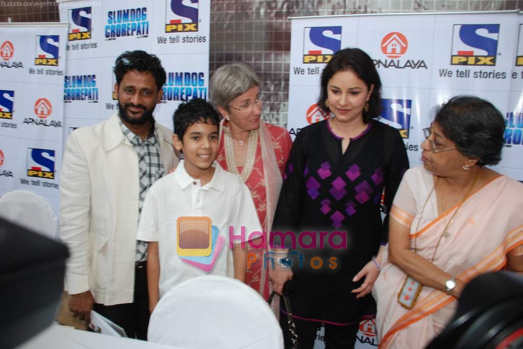 Rasool Pookutty, Anjali Tendulkar, Tanay Chheda at Slumdog special screening in PVR on 28th Feb 2009 