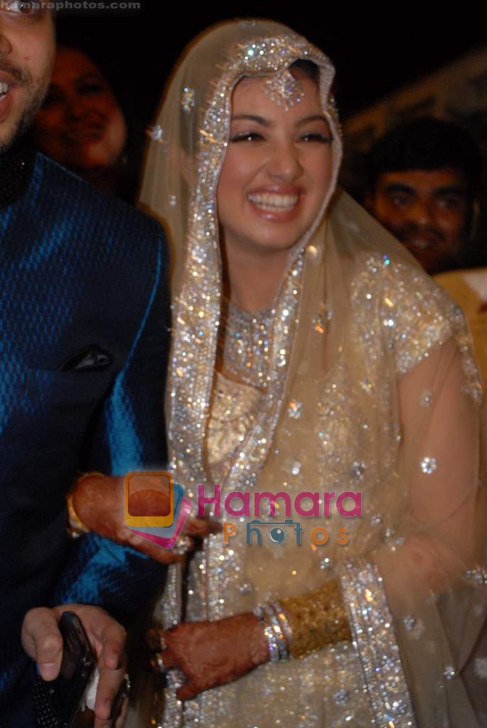 Ayesha Takia at Ayesha Takia and Farhan Azmi's wedding reception on 2nd March 2009 