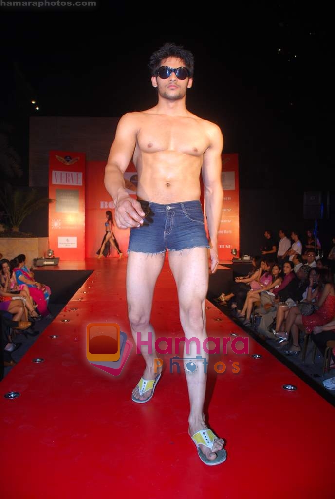 at Fosters Archana Kocchar fashion show on 18th March 2009 