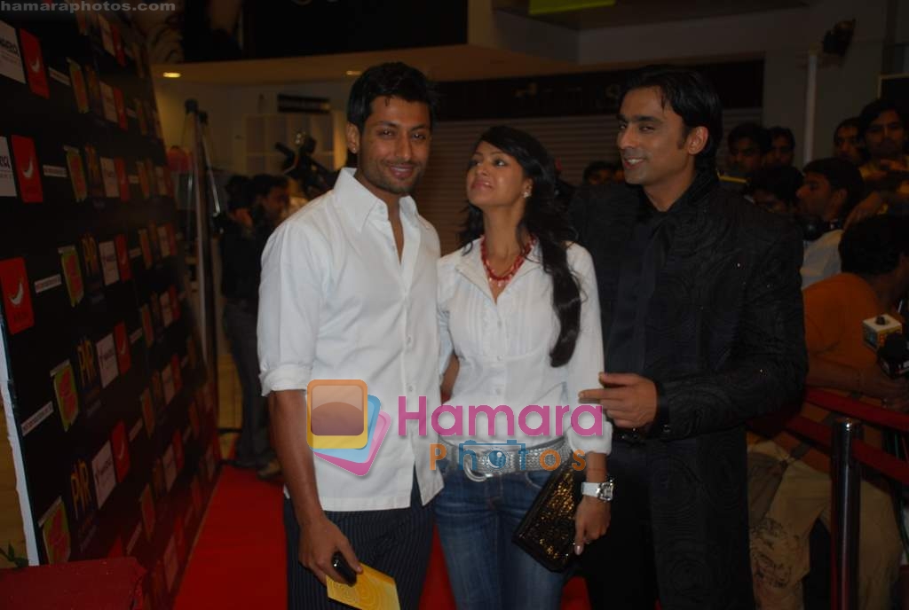 Indraneil Sengupta, Barkha Bisht, Anuj Saxena at the Premiere of Aloo Chaat in PVR, Juhu on 19th March 2009 