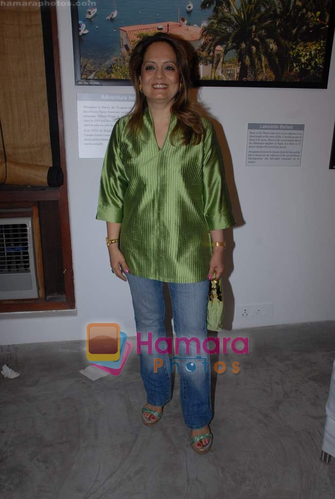Asha Patel at Dr. Batra's Art Exhibition in Mumbai on 19th March 2009 