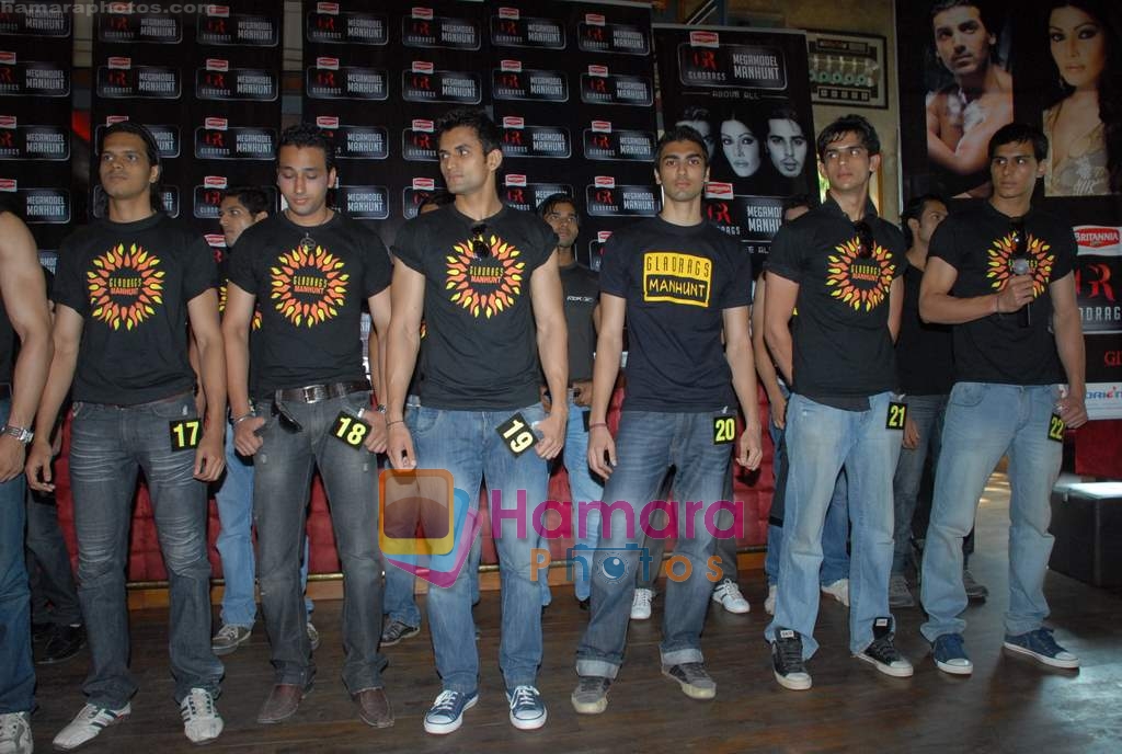 Contestants at Gladrags press meet in Hard Rock Cafe on 24th March 2009