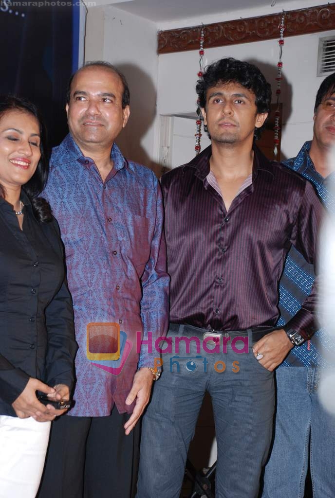 Madhushree, Suresh Wadkar, Sonu Nigam at Ravi Tripathi's album launch on 24th March 2009 