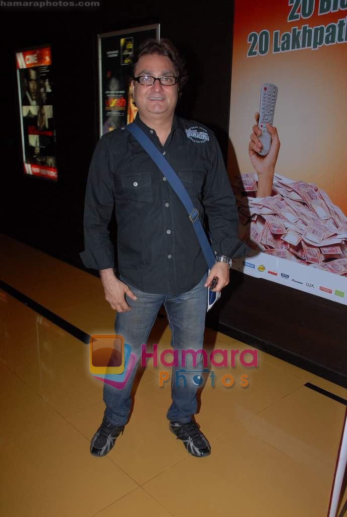 Vinay Pathak at The International premiere in Cinemax on 25th March 2009 