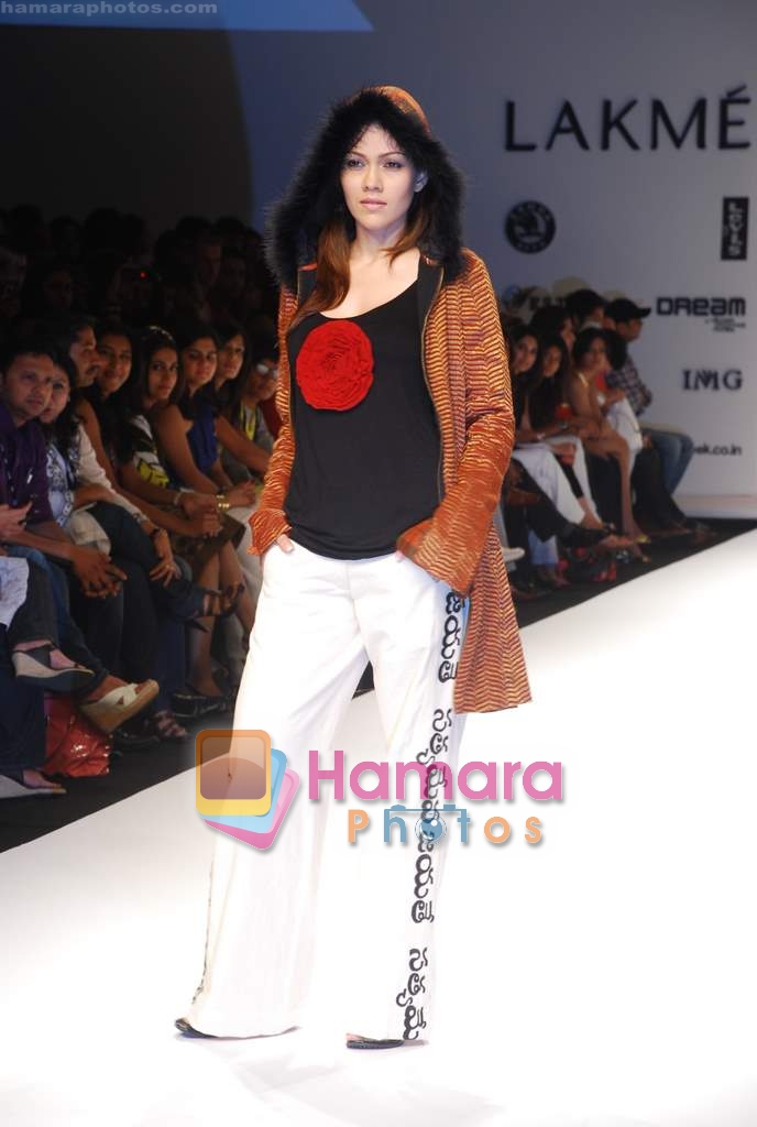Model walk the ramp for Asmita Marwa Show at LIFW on 27th March 2009 