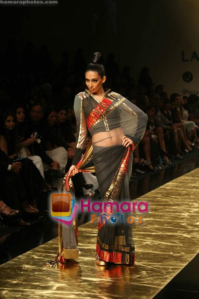 Model walk the ramp for Manish Malhotra Show at Lakme Fashion Week 2009 on 30th March 2009  