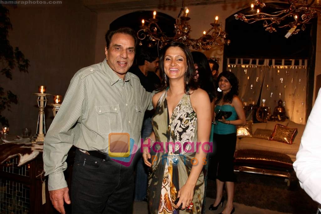Dharmendra, Tania Deol at Tania Deol's interiors at Good Earth on 4th April 2009 