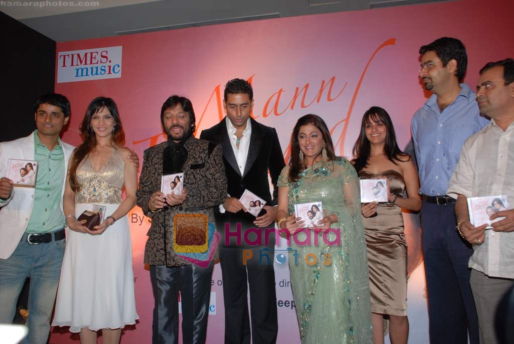 Anupama Verma, Roop Kumar, Sonali Rathod, Abhishek Bachchan, Anita Hassanandini at the launch of Roopkumar and Sonali Rathod's new album _Mann Pasand_ on 8th April 2009 
