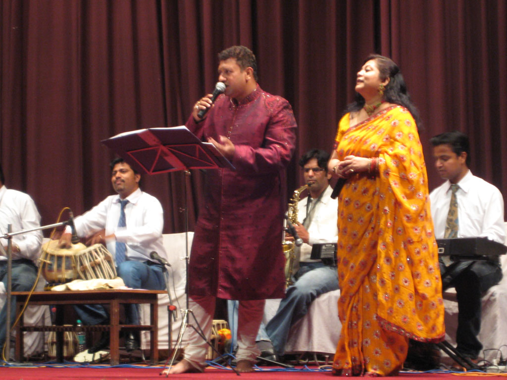 Shrikant Narayan, Shikha Biswas at Tumsa Aacha Kaun Hai - program conducted under the banner Sangeeth Smriti 