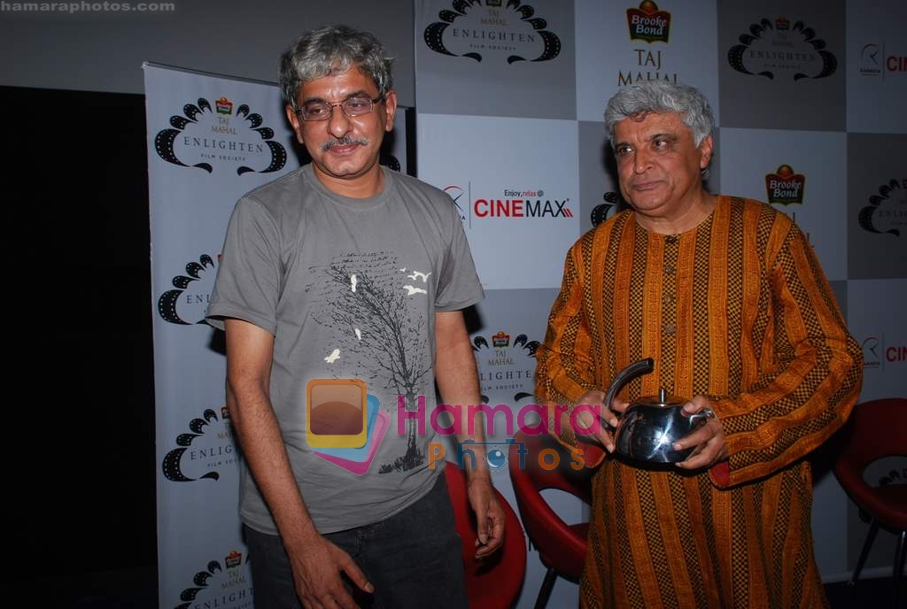 Javed Akhtar felicitated by Taj Tareef Award in Cinemax on 28th April 2009 