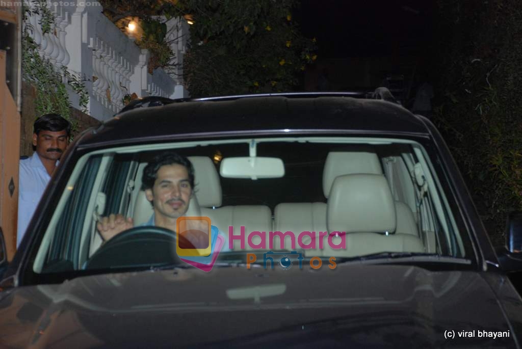 dino morea at Shah Rukh Khan's party for Hollywood actor Gerrard Butler on 3rd May 2009