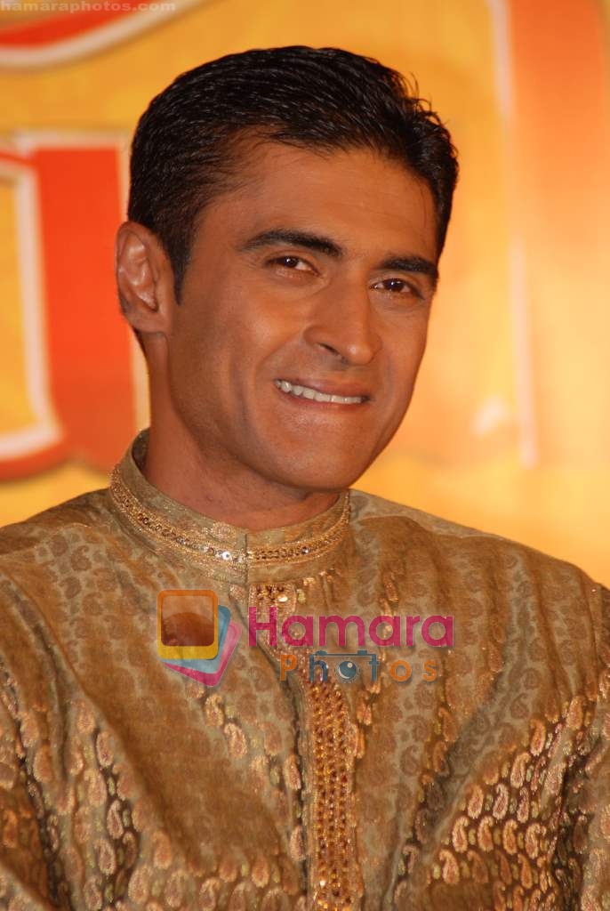 Mohnish Behl at the launch of Vivaah TV serial on Star Plus in Taj Land's End on 8th May 2009 