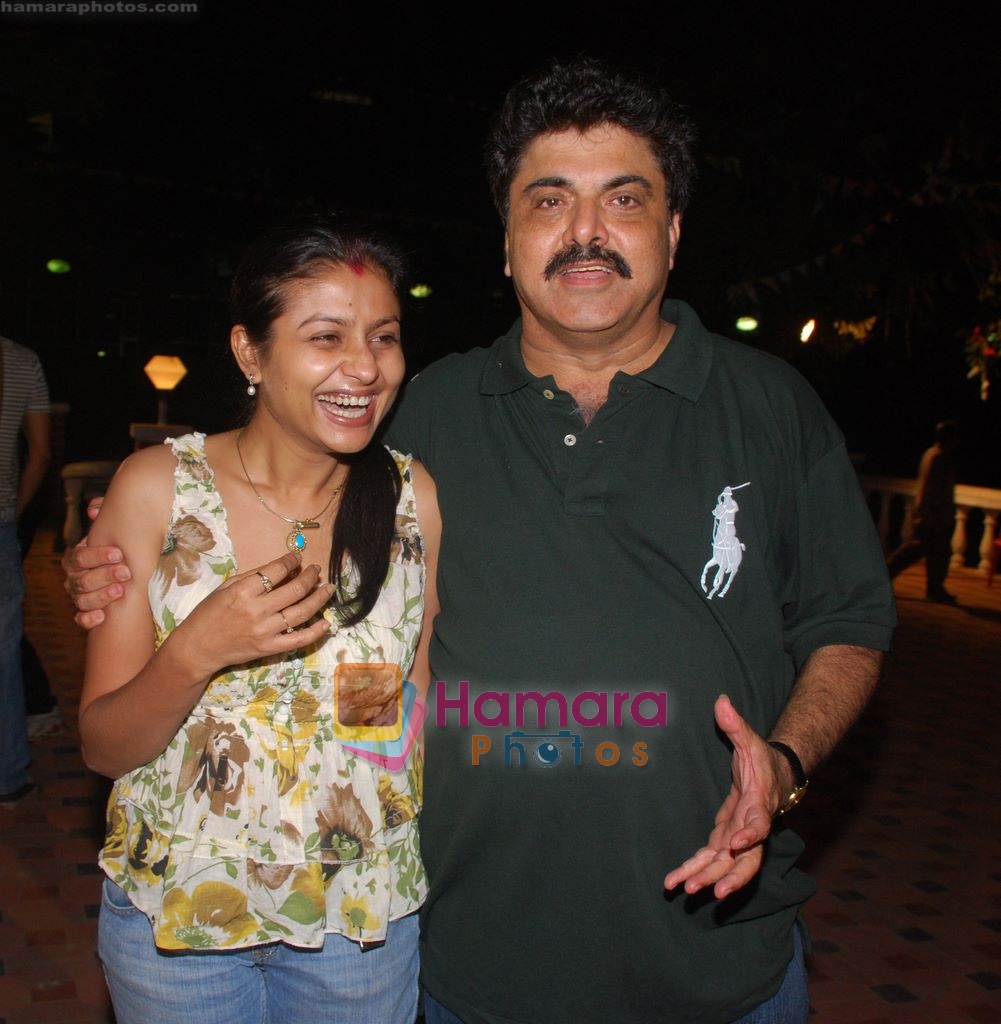 Ashok Pandit, Jaya Bhattacharya at Ashok Pandit's birthday celebration in Chandivli Studio, Mumbai on 13th May 2009 