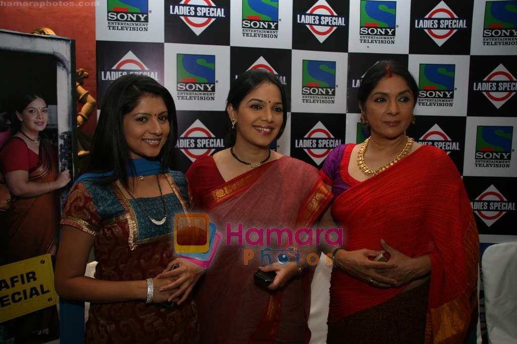 Neena Gupta at the launch of the second season of Dus Ka Dum on 21st May 2009 