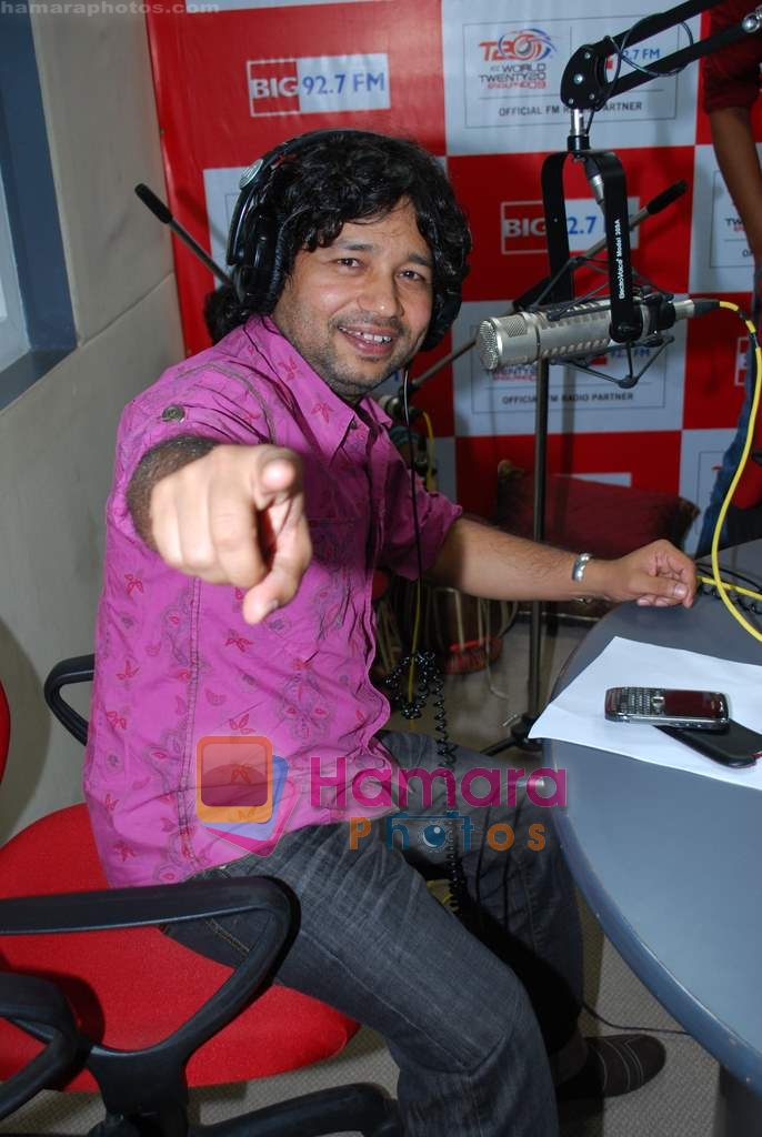 Kailash Kher on the sets of Big FM on 25th May 2009 