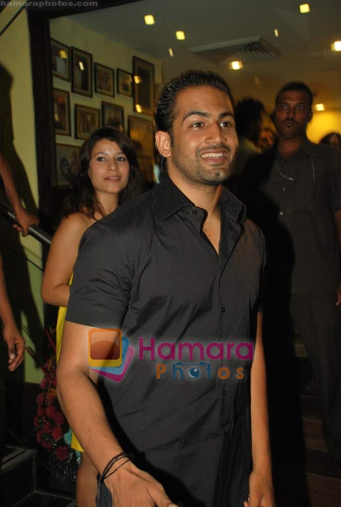 Upen Patel at Aalim Hakim salon launch at True Fitness on 29th May 2009 