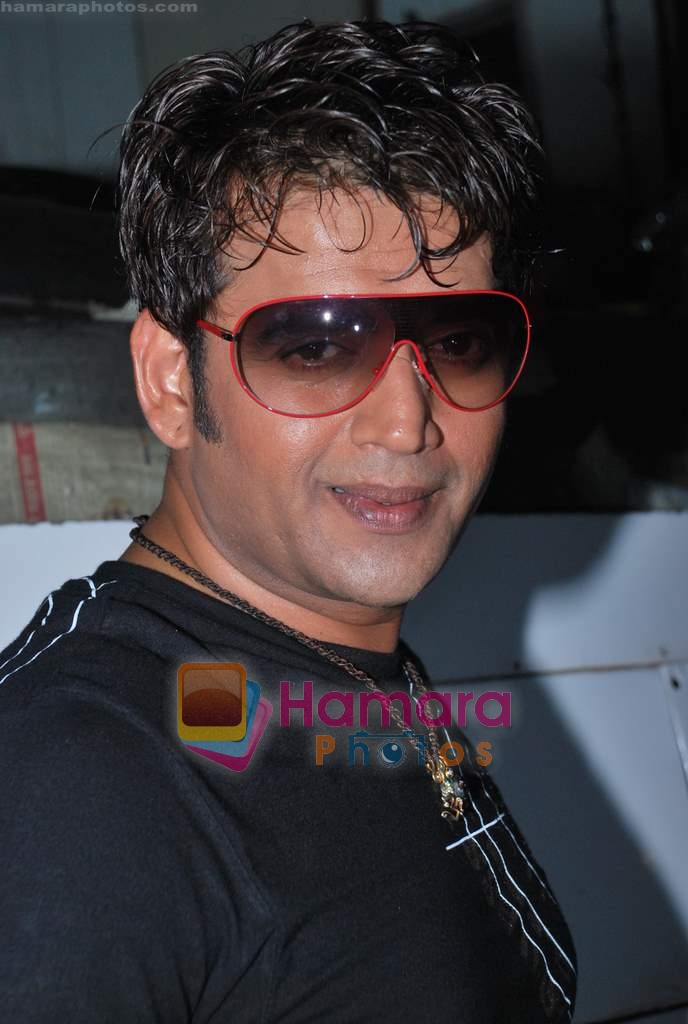 Ravi Kishan at Bhojpuri Awards in Goregaon Sports Club on 30th May 2009 