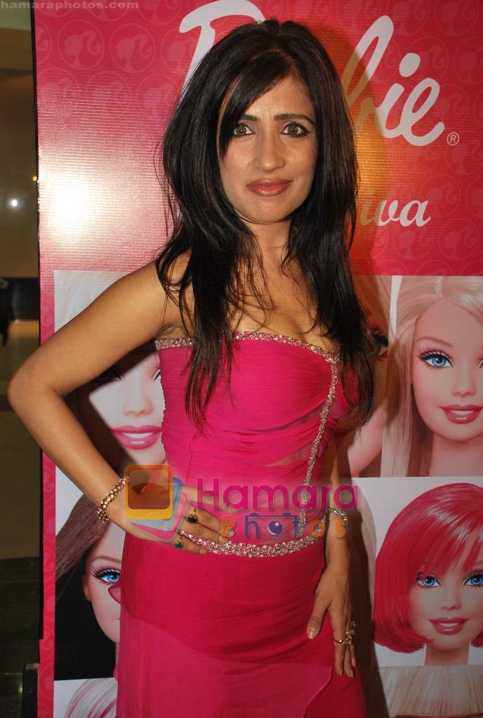 Shibani Kashyap celeberates Pink Day with a live gig in Inorbit Mall on 30th May 2009 