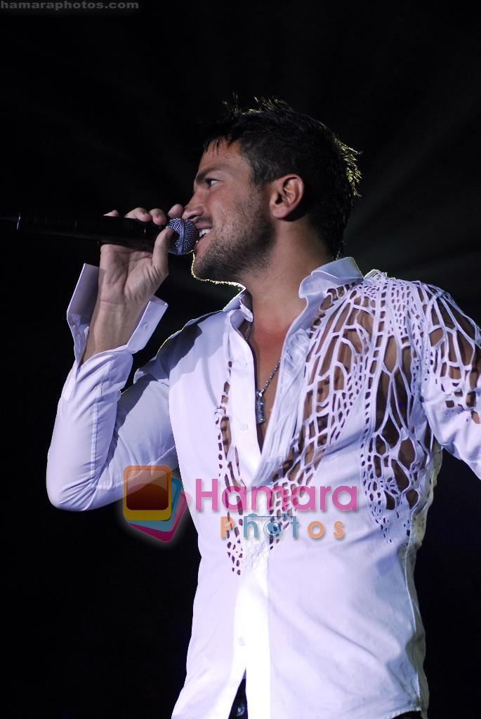 Peter Andre performing at IIFA Fashion Extravaganza 2009 in Macau on 12th June 2009