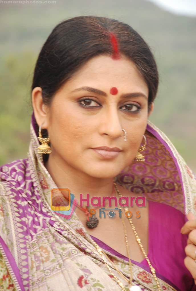 Rupa Ganguly on Location of Zee Tv's  Agle Janam Mohe Bitiya Hi Kijo in Film City on 17th June 2009 