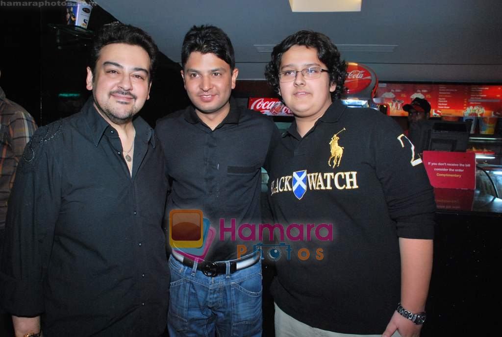 Adnan Sami with Son and Bhushan Kumar at Tulsi Kumar's Love Ho Jaye album launch in Cinemax on 24th June 2009 