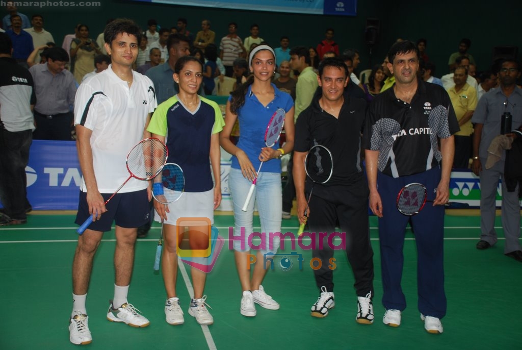 Deepika Padukone, Aamir Khan at Tata Open finale in CCI, Mumbai on 5th June 2009 